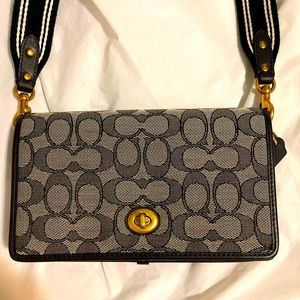 Beautiful Coach Crossbody